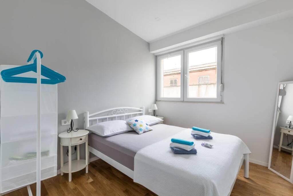 Banana Split Youth Apartment Zewnętrze zdjęcie